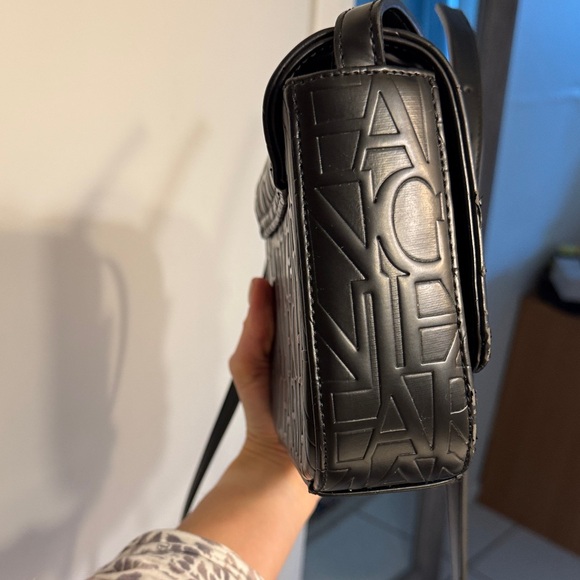 Armani Exchange Black Logo Crossbody Bag - Picture 4 of 10